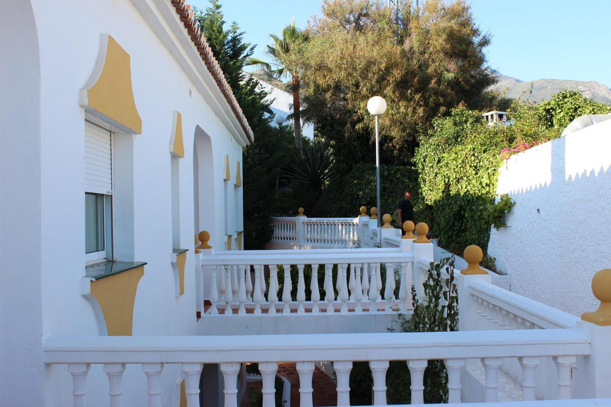 Apartamentos Las Rosas De Capistrano Nerja Extérieur photo