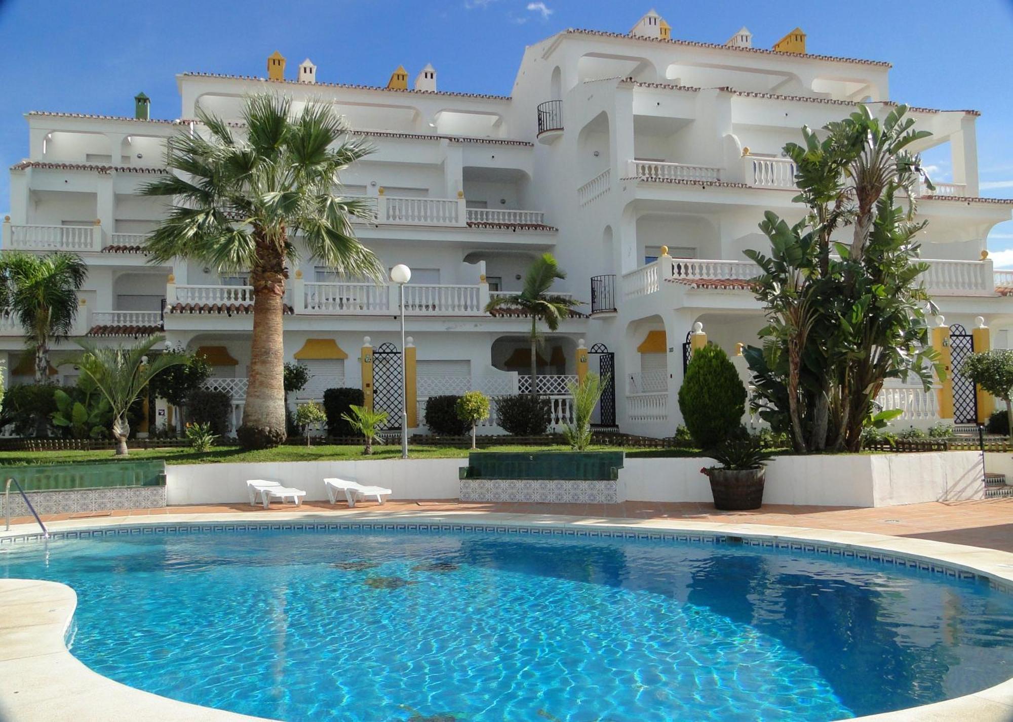 Apartamentos Las Rosas De Capistrano Nerja Extérieur photo
