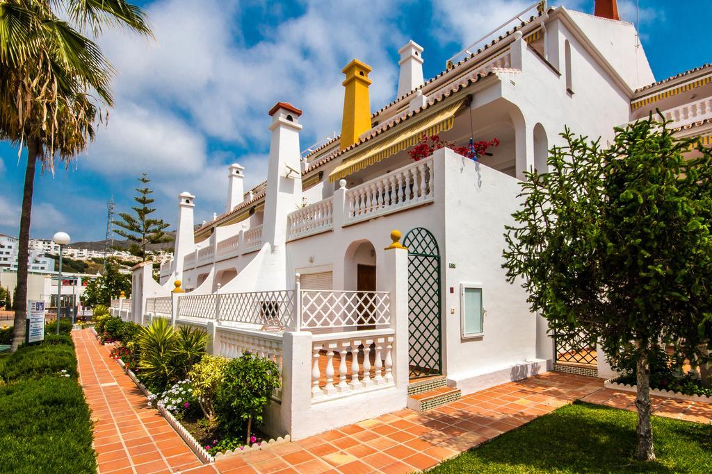 Apartamentos Las Rosas De Capistrano Nerja Extérieur photo