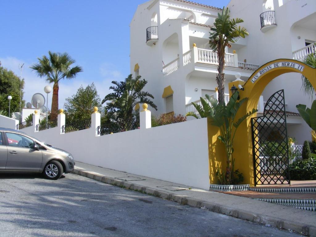 Apartamentos Las Rosas De Capistrano Nerja Extérieur photo