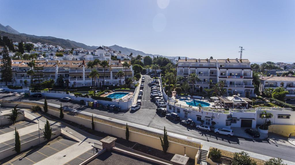 Apartamentos Las Rosas De Capistrano Nerja Extérieur photo
