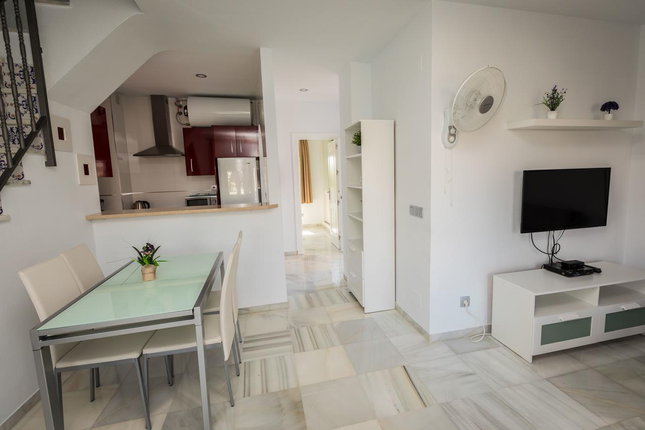 Apartamentos Las Rosas De Capistrano Nerja Extérieur photo