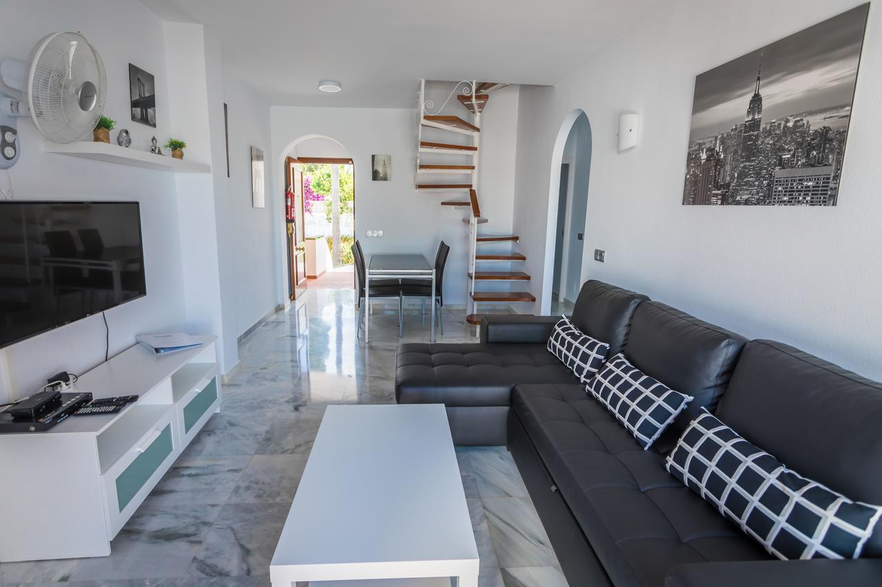 Apartamentos Las Rosas De Capistrano Nerja Extérieur photo